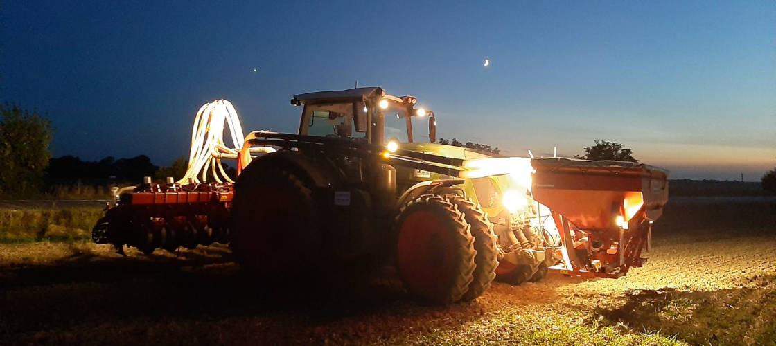 Демо-показ трактора Fendt на спарке! Демо-показ трактора Fendt на спарке!