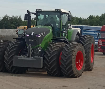 Отгрузка трактора Fendt 1038 Vario в Луганской области Отгрузка трактора Fendt 1038 Vario в Луганской области