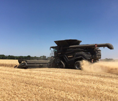 Компания «Цеппелин Украина» провела демонстрацию комбайна Fendt IDEAL Компания «Цеппелин Украина» провела демонстрацию комбайна Fendt IDEAL