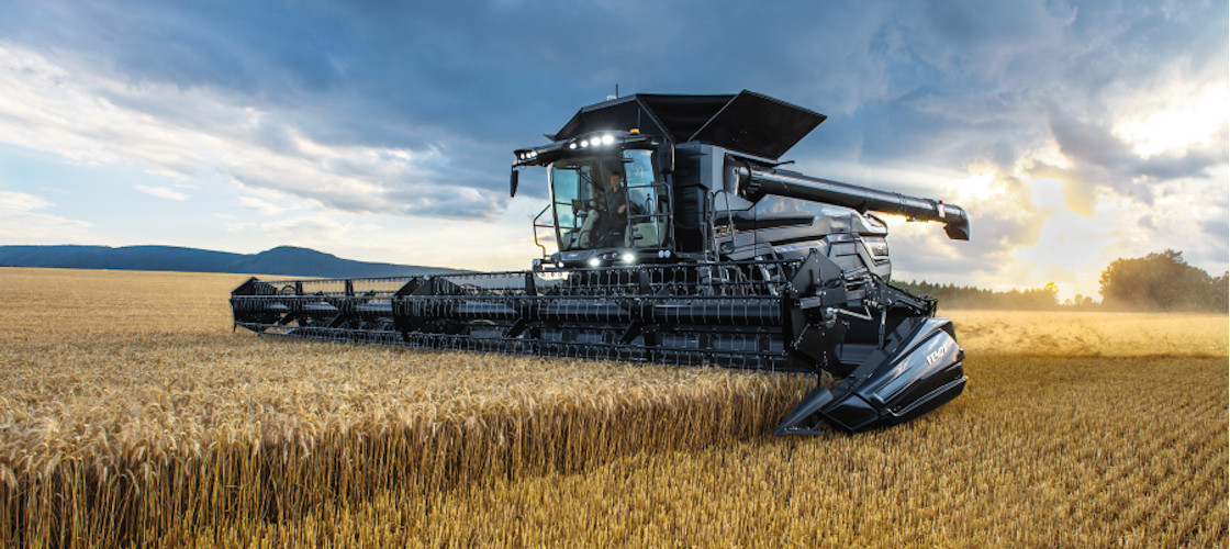 Компания «Цеппелин Украина» провела демонстрацию комбайна Fendt IDEAL Компания «Цеппелин Украина» провела демонстрацию комбайна Fendt IDEAL