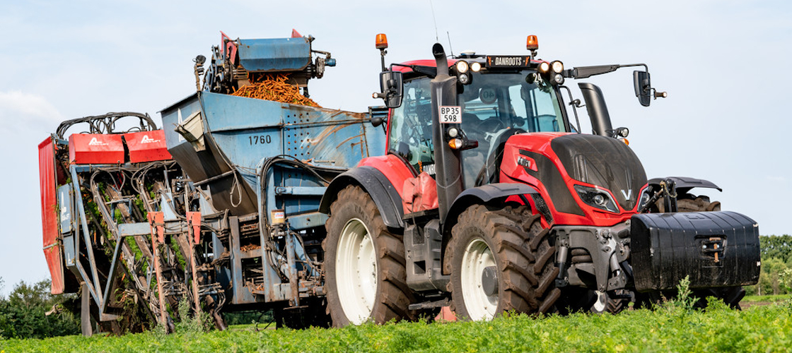 Valtra T234A RedLine скоро на складах компанії “Цеппелін Україна”<