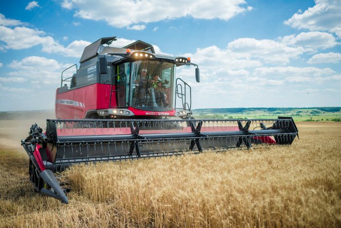 День поля з технікою Massey Ferguson в Полтавській області – фото 43035