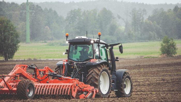 Valtra G-серії CAT Valtra G 125 Std – слайд