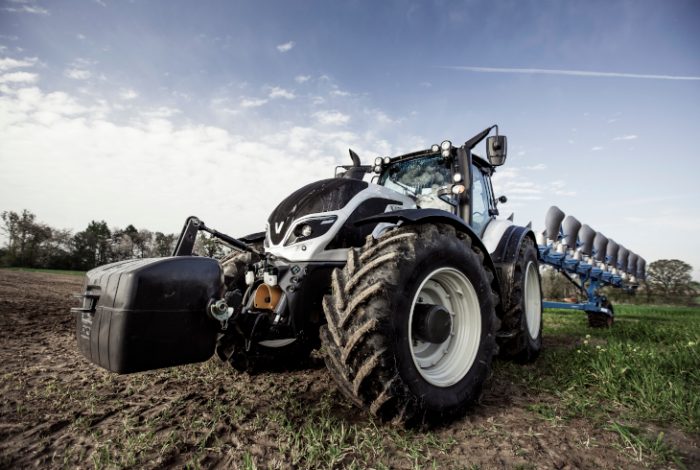 Valtra T-серії CAT Valtra T234 Versu – слайд