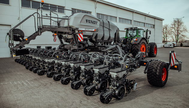 Fendt Momentum 16