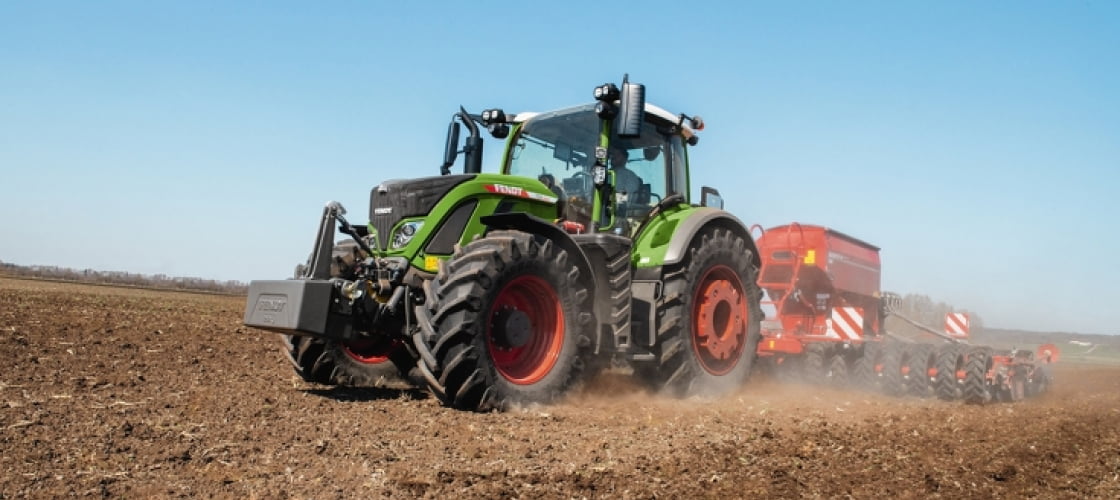 Трактор Fendt 700 Vario – ідеальний для будь-яких робіт<