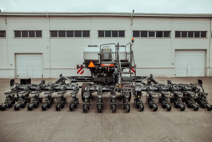 Сівалка Fendt Momentum CAT Fendt Momentum 16 – слайд