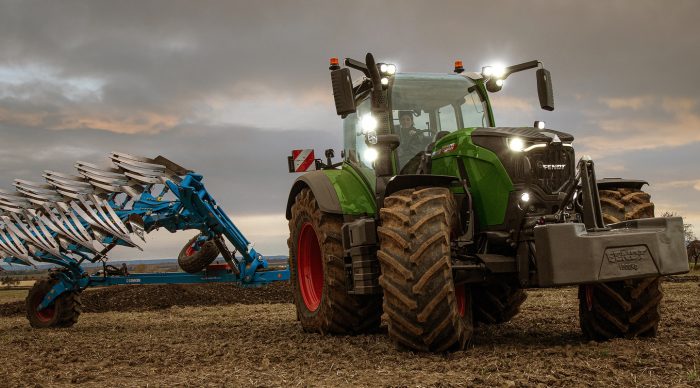 Fendt 700 Vario Gen7 CAT Fendt 724 Vario – слайд