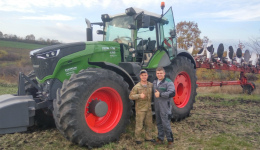 Змагання тракторів високої потужності:  Fendt 1050 Vario з плугом Gregoire Besson 8+1 на Одещині