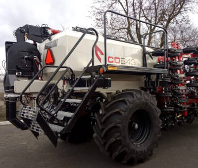 Огляд ключових особливостей унікального посівного комплексу Bourgault FMS