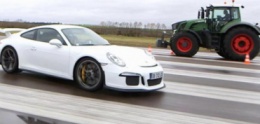 Porsche 911 і трактор Fendt: хто кого?