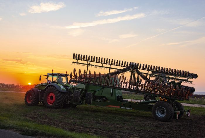 Fendt 1000 Vario Gen3 CAT Fendt 1042 Vario – слайд