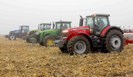 Польові випробування трактора Massey Ferguson 8690 з плугом Gregoire Besson SPB 9