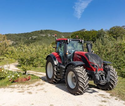 Valtra T-серії CAT Valtra T234A RedLine – мініатюра