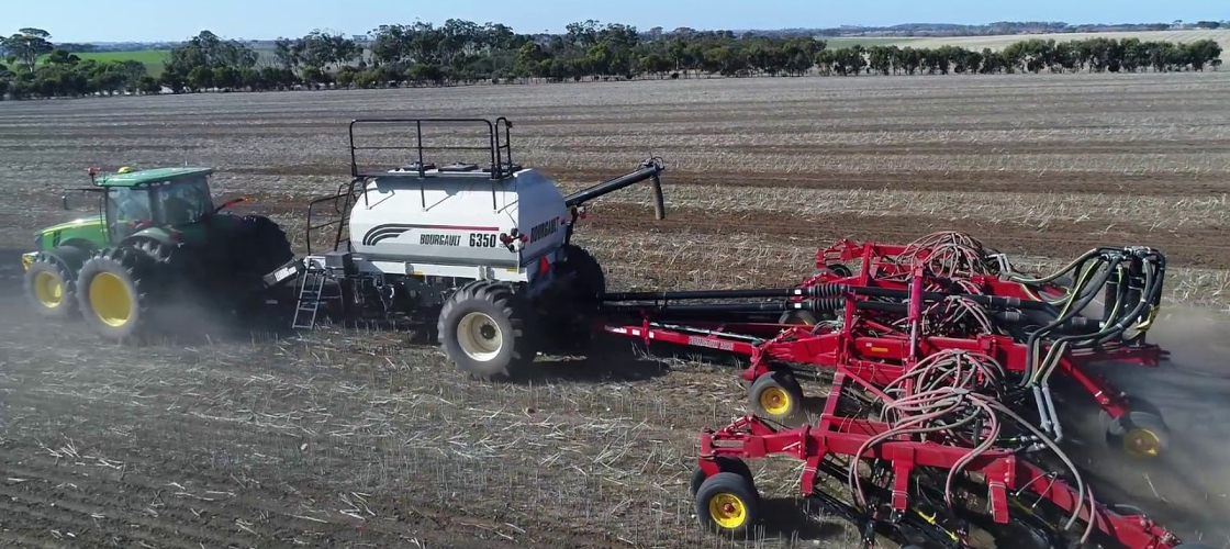 Огляд модельного ряду бункерів Bourgault серії 6000<