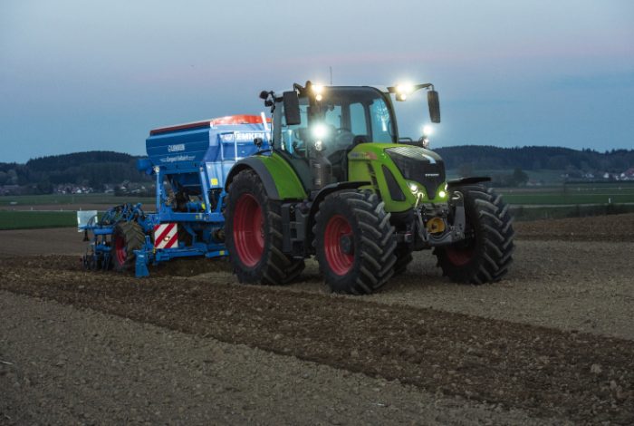 Fendt 700 Vario Gen6 CAT Fendt 724 Vario – слайд