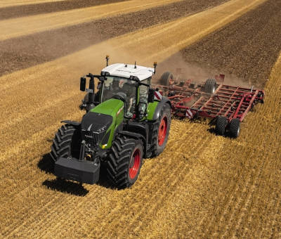 Економія та потужність – колісні трактори Fendt 900 Vario (2020)