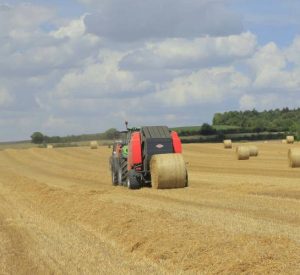 Огляд рулонних прес-підбирачів KUHN VB