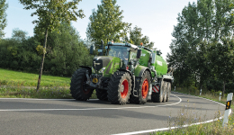 Двигун та коробка передач трактора Fendt 933 Vario