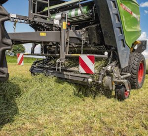 Переваги рулонного прес-підбирача нового покоління Fendt Rotana