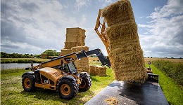 Комфорт для оператора – телескопічний навантажувач CAT TH306D