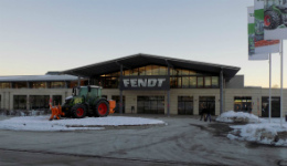 Команда відділу продажів техніки відвідала завод Fendt