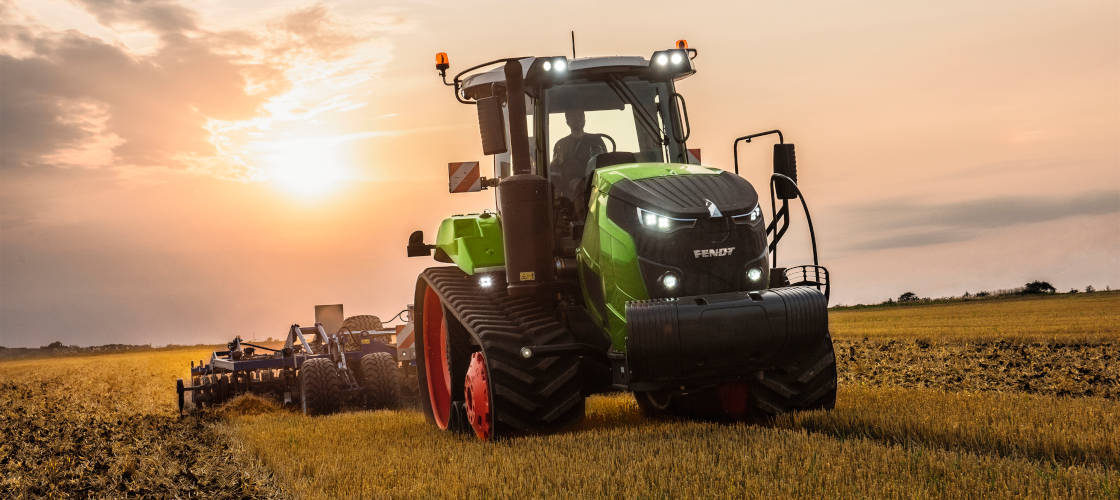 Огляд кабіни гусеничного трактора Fendt 900 Vario MT<