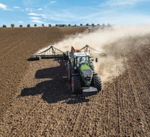 Fendt 1000 Vario – одна машина для вирішення безлічі завдань