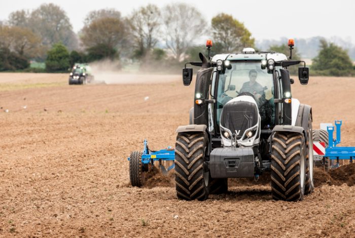 Valtra T-серії CAT Valtra T234 Active – слайд