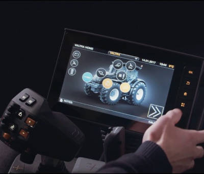 Огляд зручного та функціонального підлокітника Valtra SmartTouch