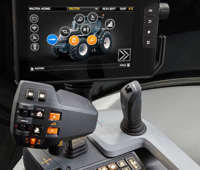 Огляд підлокітника Valtra SmartTouch