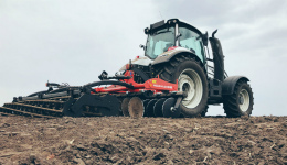 Трактори Valtra пройшли випробування асоціації УКАБ