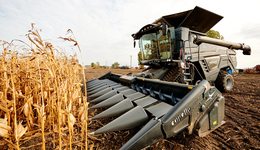 Новий комбайн Fendt IDEAL 9 на збиранні кукурудзи!