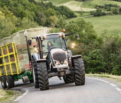 Valtra A-серії CAT Valtra A124LH – мініатюра