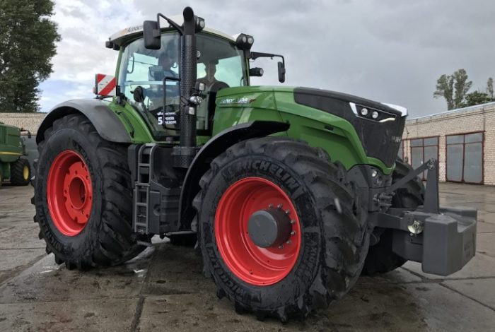 Fendt 1000 Vario Gen3 CAT Fendt 1038 Vario – слайд