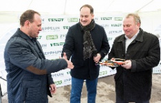 Урочиста передача техніки ІМК від Цеппелін Україна