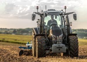 Valtra G-серії CAT Valtra G 125 Std – слайд