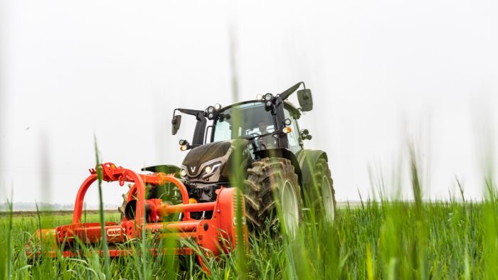 Valtra G-серії CAT Valtra G 135 – слайд