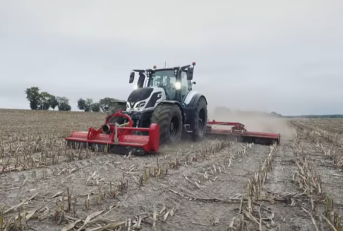 Valtra Q-cерії CAT Valtra Q285 – слайд