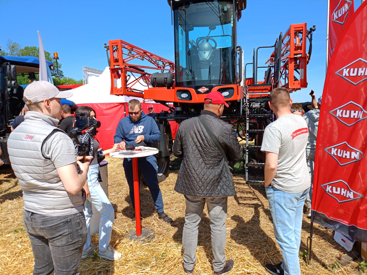 “Цеппелін Україна” презентує: KUHN Boxer на AGRO CHALLENGE 2025