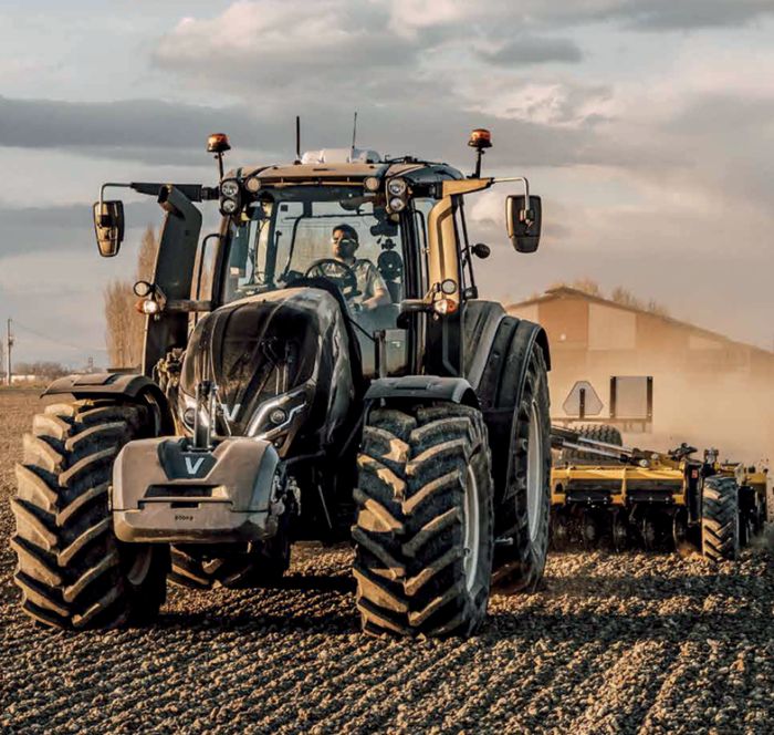 Valtra T-серії CAT Valtra T235 – слайд