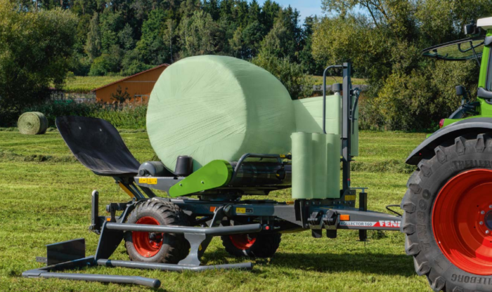 Прес-підбирачі Fendt Rotana CAT Fendt Rotana 160V Combi – слайд